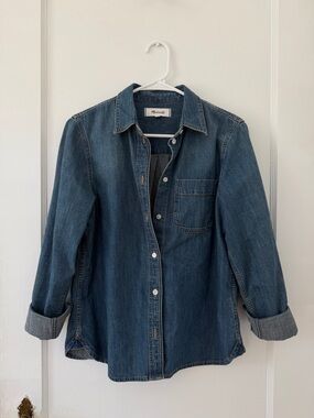 Madewell Denim Shirt Jacket in Medium Blue